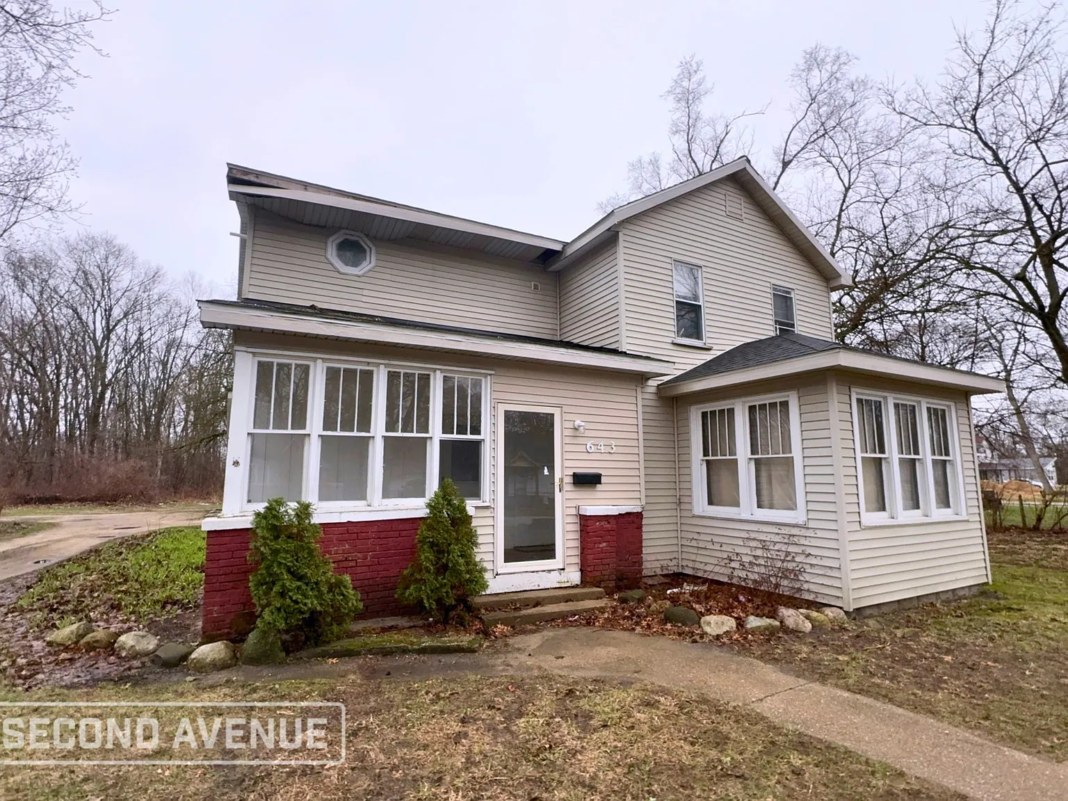 4 bed, 3.0 bath, 2612 sqft, $1,450 — Photo 2