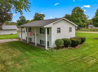 103 Hawley St, Quincy, MI 49082