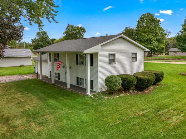103 Hawley St, Quincy, MI 49082