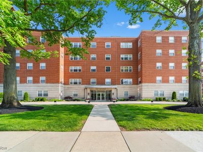18975 Van Aken Blvd APT 401, Shaker Heights, OH, 44122