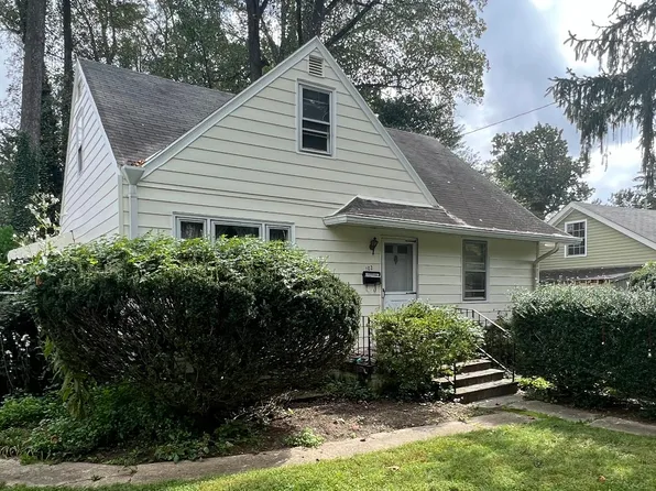 102 Adclare Rd, Rockville, MD 20850