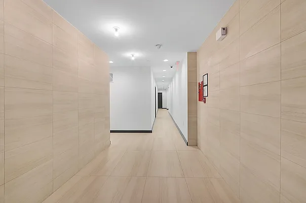 Rented by REZI | media 18