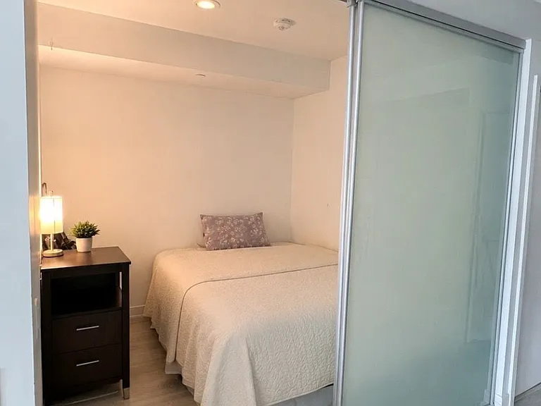 181 Dundas St E #706 — Photo 6