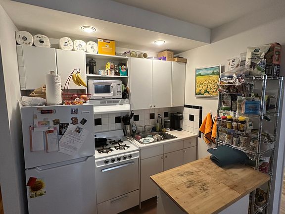 5th image of 172 E 92nd St APT 3F