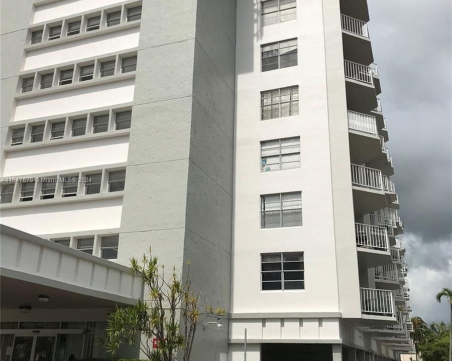 1st image of 16710 NE 9th Ave APT 408