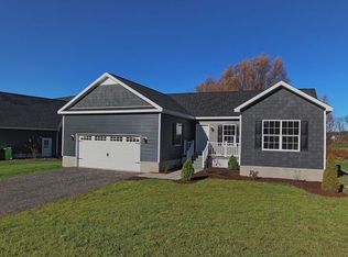 15 S Meadow Dr, Cazenovia, NY 13035