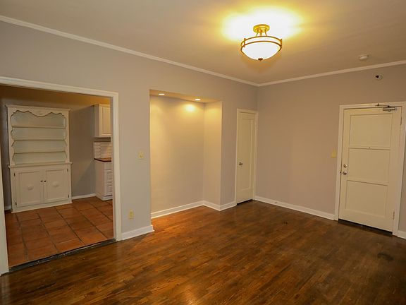 4th image of 729 S St Andrews Pl APT 104