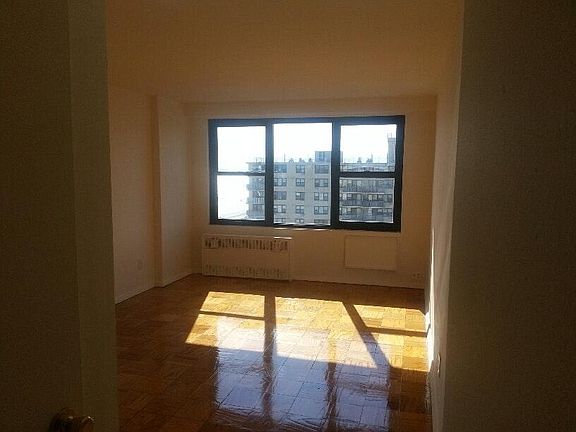 Large Bedroom