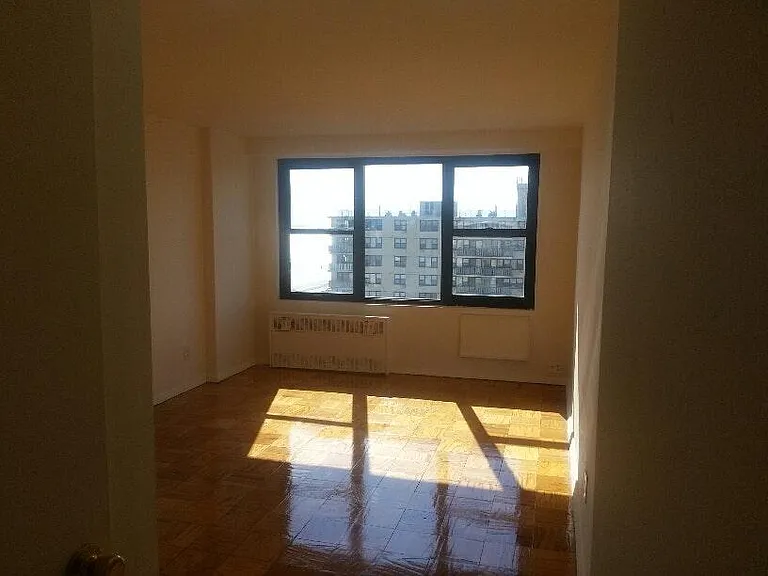 Large Bedroom