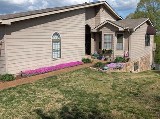5920 Rainbow Springs Dr, Chattanooga, TN 37416