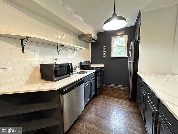 4th image of 4413 Falls Bridge Dr Unit F