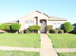 2520 Walnut Creek Dr, Mesquite, TX 75181