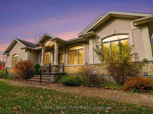 1601 Whiteside Way, Ottawa, ON K0A 2P0
