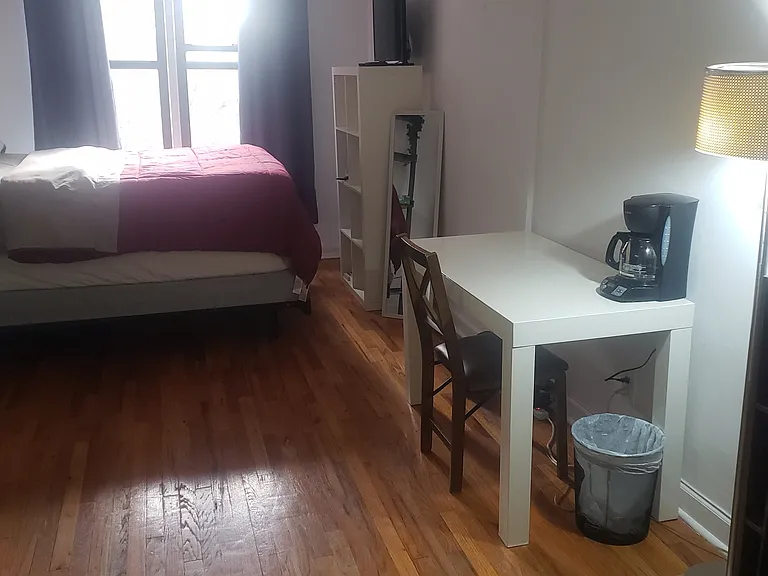 311 W 29th St #5A — Photo 1