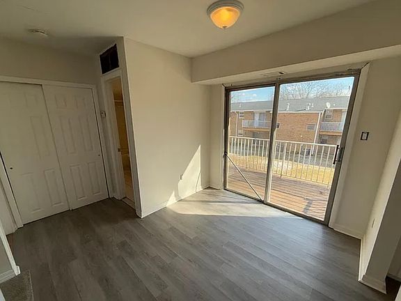 2nd image of 50 Garden View Ter Unit 8