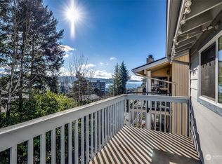 11635 91st Pl NE APT 2B, Kirkland, WA 98034