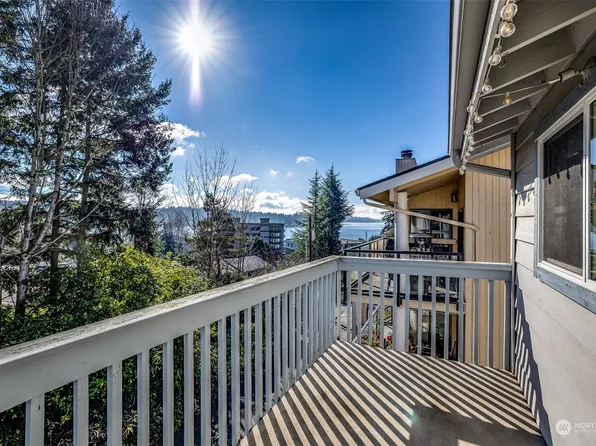 11635 91st Place NE #2B, Kirkland, WA 98034
