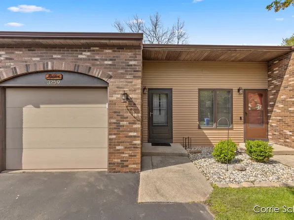 3259 Arrowhead Arms Ct SW, Grandville, MI 49418