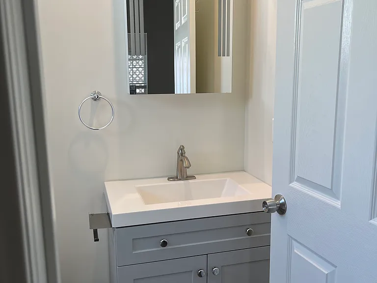 3015 Raymond Ave — Photo 9