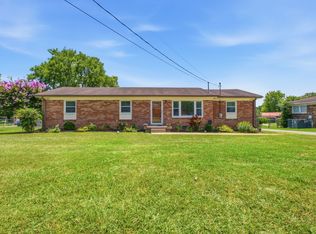 424 Sam Houston Dr, Lebanon, TN 37087