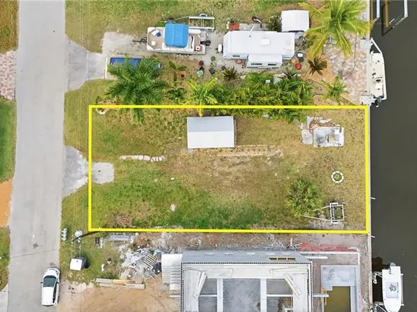 27578 Tarpon WAY, BONITA SPRINGS, FL 34134