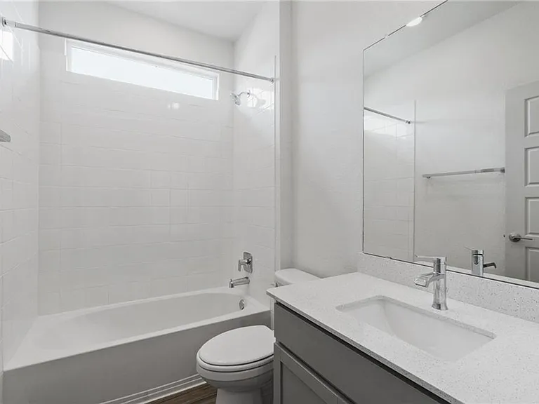 1200 Klee St — Photo 12