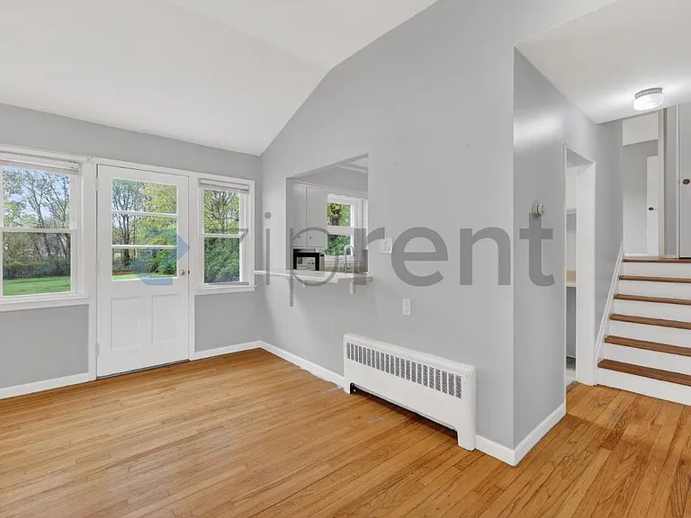 30 Mary Ln — Photo 11