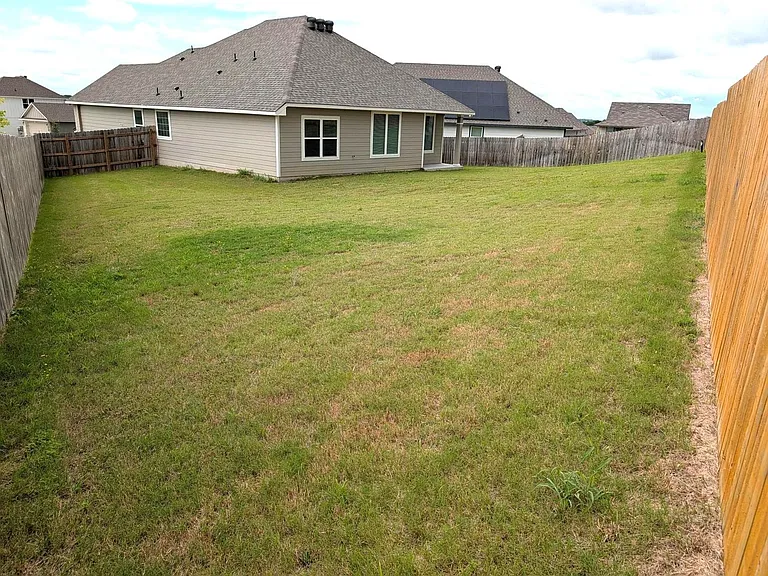 10027 Cauthon Cv — Photo 19