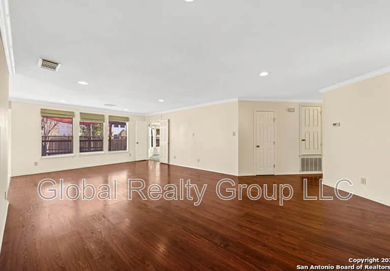 2913 Candleberry Dr — Photo 23