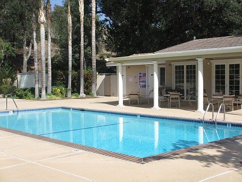 5th image of 991 Shady Ln