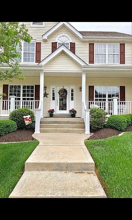 1st image of 164 Greycliff Manor Dr