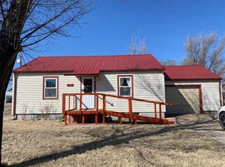 110 Sioux St, Satanta, KS 67870