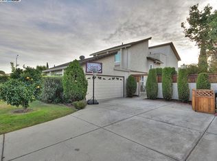 999 Jungfrau Ct, Milpitas, CA 95035
