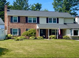 900 Baylowell Dr, West Chester, PA 19380