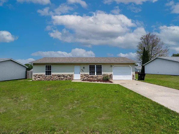 606 Cora Ln, Fremont, IN 46737