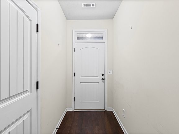 5th image of 5088 Nokesville Cir
