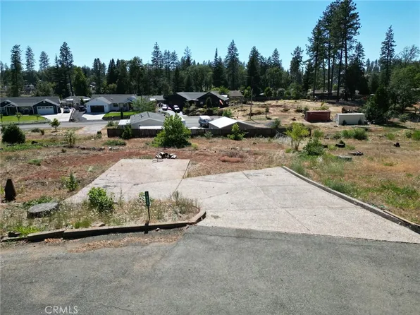 1668 Robin Pl #34, Paradise, CA 95969