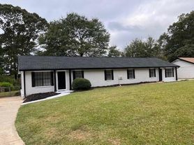 8327 Glenwoods Ter