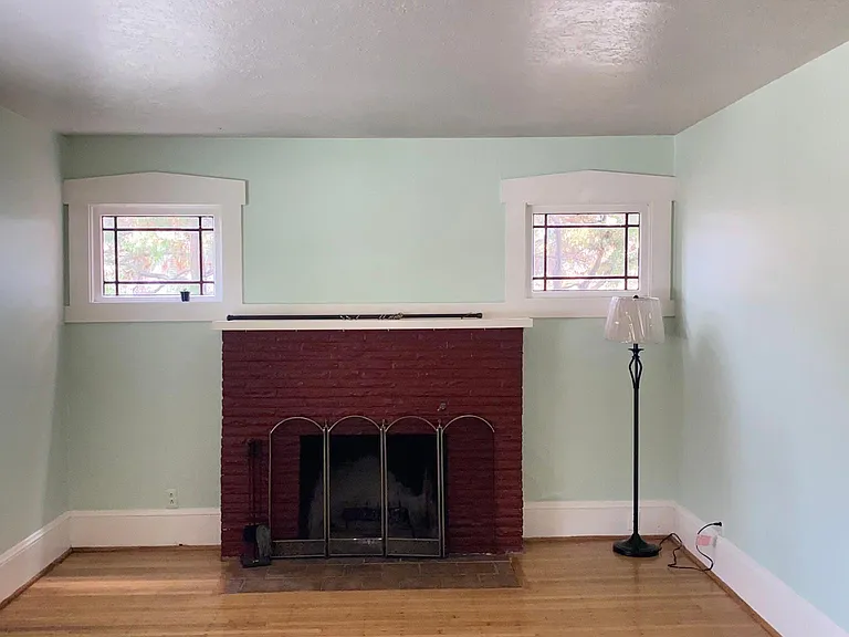 2803 NE 59th Ave — Photo 3