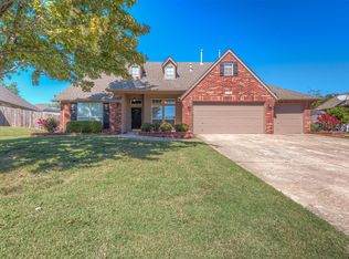 19923 E 48th St S, Broken Arrow, OK 74014