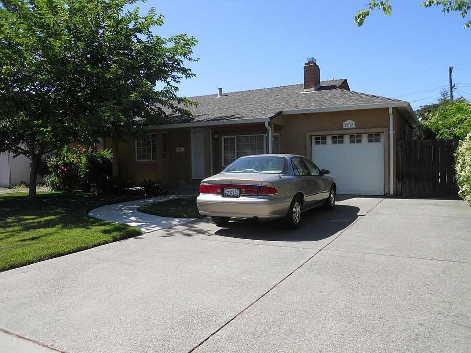 1st image of 2715 W Princeton Ave