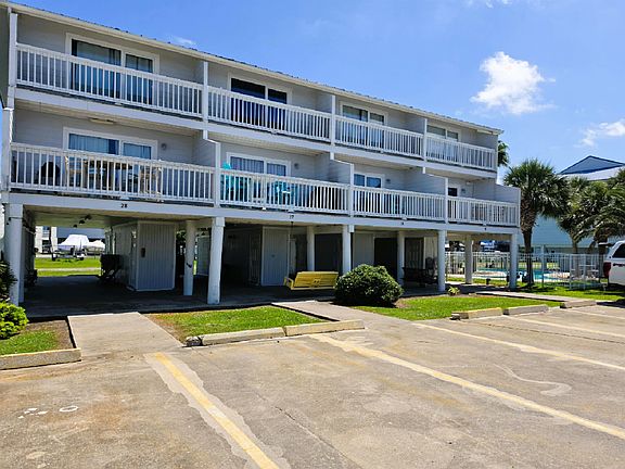 2nd image of 411 Admiral Craik Dr #26