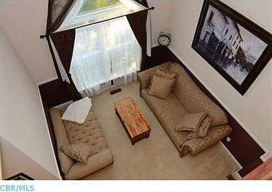 5th image of 4190 Greensbury Dr