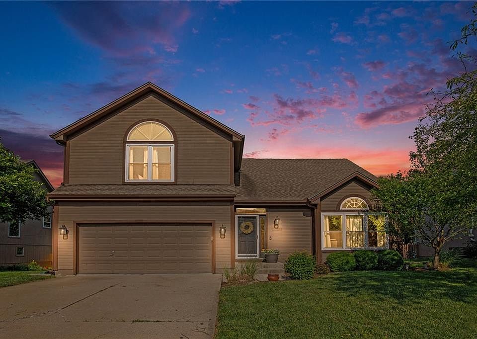 1st image of 5532 NE Scenic Dr