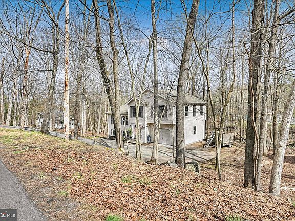 2nd image of 434 Somerset Dr