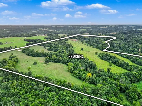 11796 Leonard Rd, Gravette, AR 72736