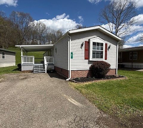 2nd image of 920 Creekside Dr Lot 47