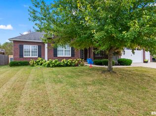 1912 Hidden Mill Dr, Springfield, IL 62711