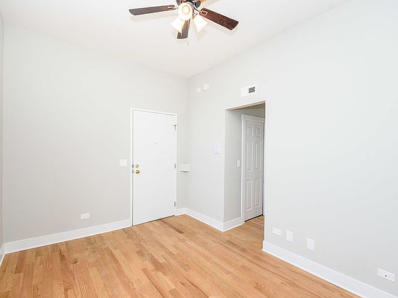 4th image of 2536 N Kimball Ave #302