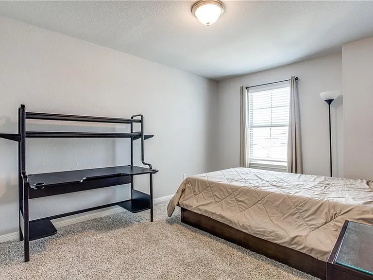 121 Quiet Man Dr — Photo 13